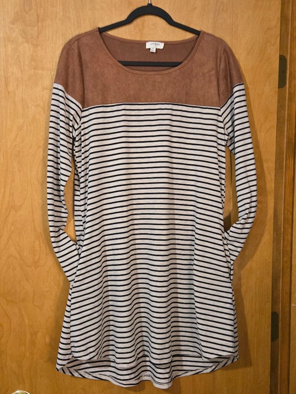 Umgee Black Gray Striped Dress Medium Faux Suede Yoke Lagenlook Autumnal